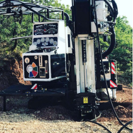 CRAWLER CORE HYDRAULIC DRILLING MACHINE INN2500